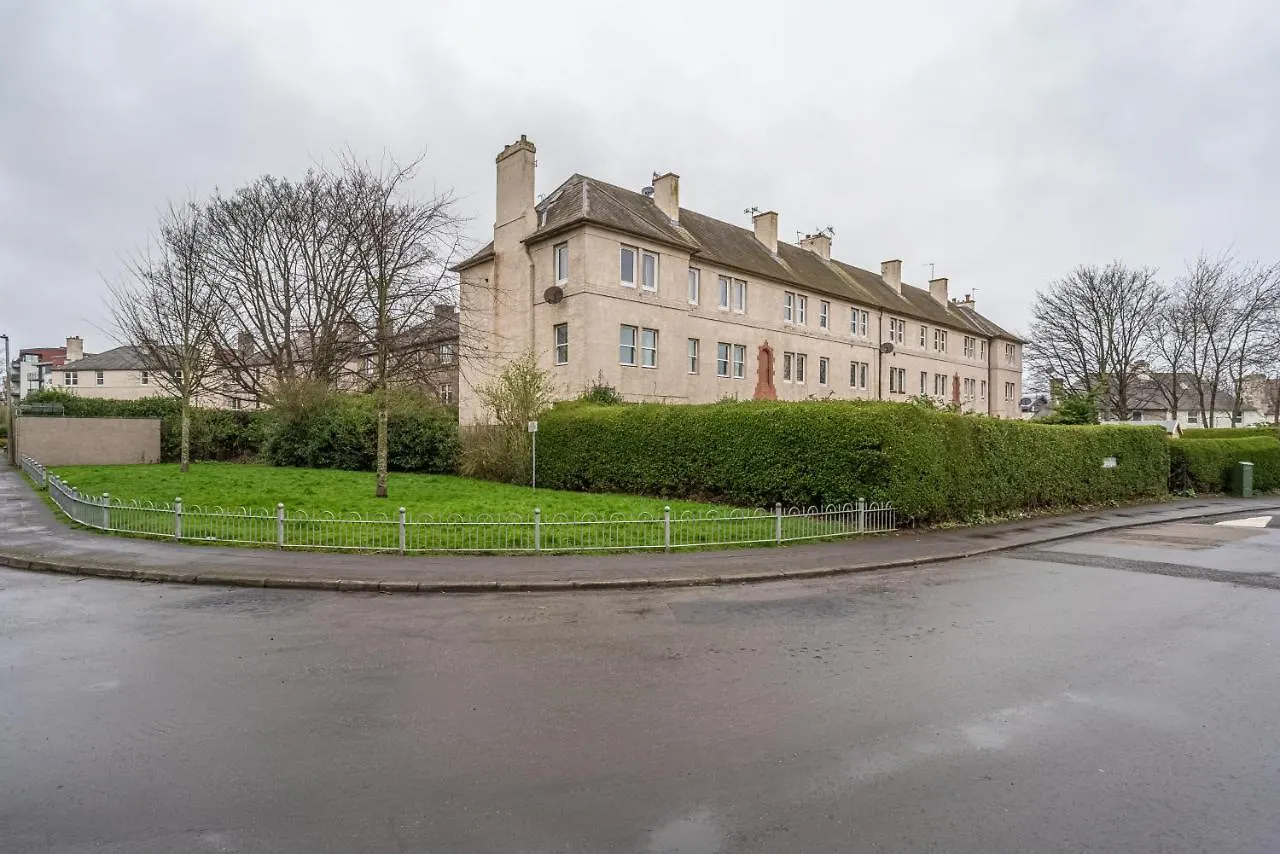 Pass The Keys Cosy And Spacious 2 Beds Flat With - Free Parking Edinburgh United Kingdom